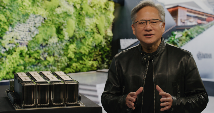 英伟达将把人工智能带到每个行业，首席执行官黄仁勋在GTC主题演讲中说：“我们正处于人工智能的iPhone时刻”